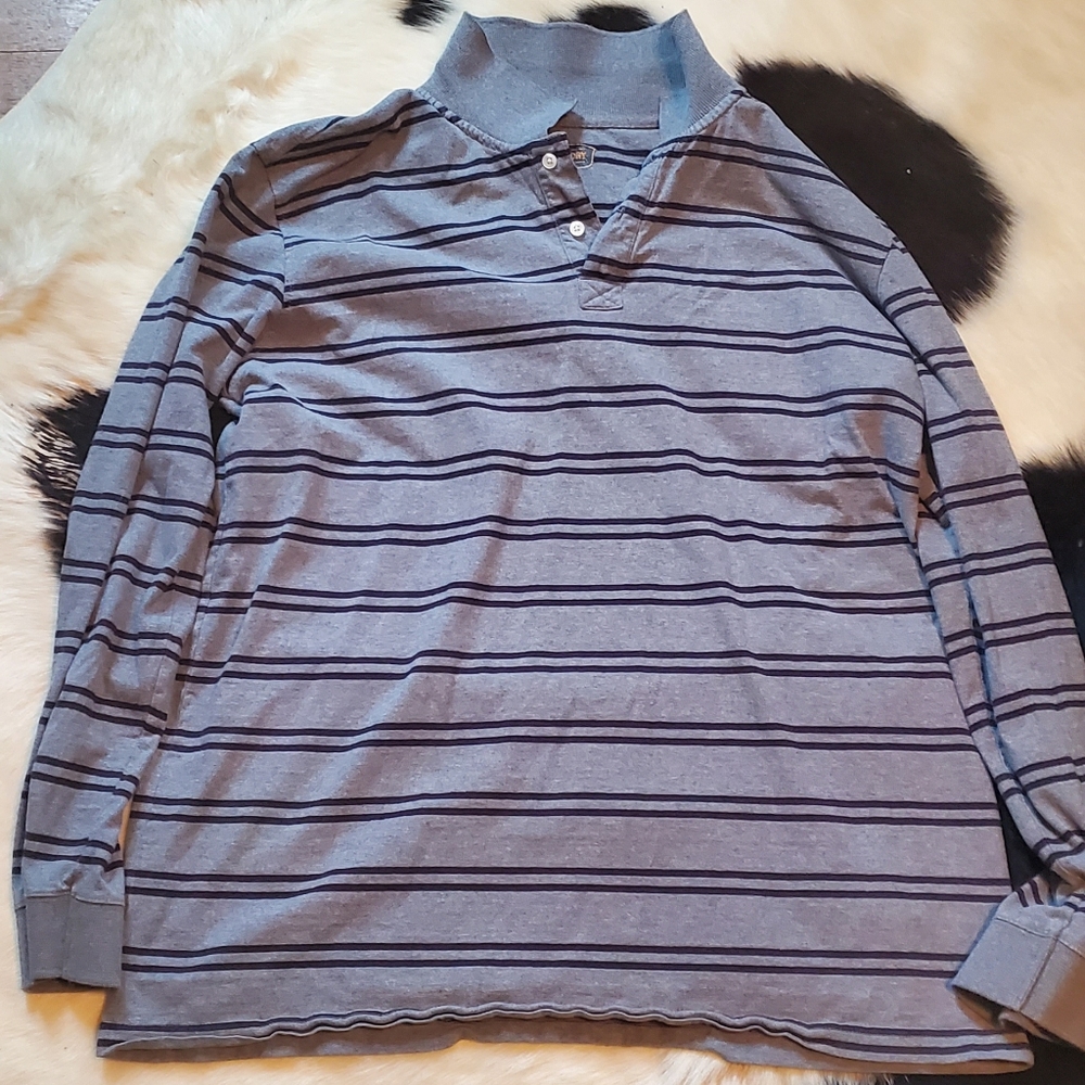 Foundry mens long sleeve shirt